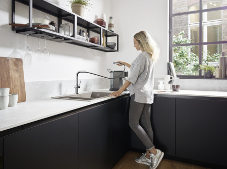 Смеситель для кухонной мойки hansgrohe Talis M54 270, с вытяжным изливом 1jet 72808800, под сталь