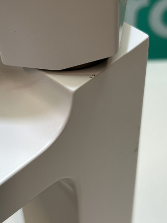 Смеситель для раковины hansgrohe Metropol 110 со сливным клапаном Push-Open 32507700/U, матовый белый, уцененный товар