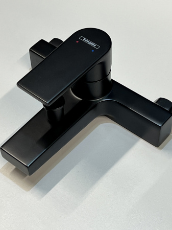 Смеситель для ванны Hansgrohe Vernis Shape 71450670/U1, матовый черный, уцененный товар