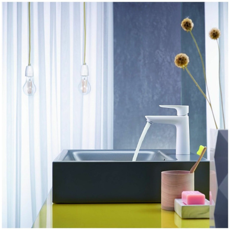 Смеситель для раковины hansgrohe Talis E 110, со сливным гарнитуром 71710700/U1, матовый белый, уцененный товар