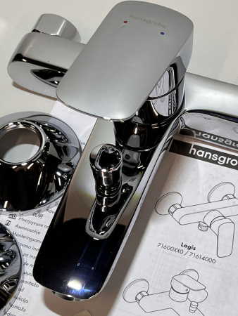 Смеситель для ванны hansgrohe Logis 71400000/U3, хром, уцененный товар