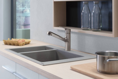 Смеситель для кухонной мойки hansgrohe Focus M43 150, с вытяжным изливом 71842800, под сталь