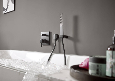 Внешняя часть смесителя для ванны hansgrohe Finoris скрытого монтажа, со встроенной защитной комбинацией EN1717 76416670, матовый черный