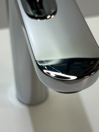 Смеситель для раковины hansgrohe Vernis Blend 190 без сливного гарнитура 71582000/U1, хром, уцененный товар