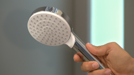 Душевой набор hansgrohe Crometta 100 1jet EcoSmart с держателем и шлангом 125 см 26568400, белый/хром