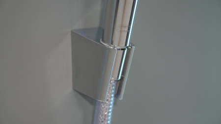 Душевой набор hansgrohe Crometta 100 2jet Vario с держателем и шлангом 125 см 26691400, белый/хром