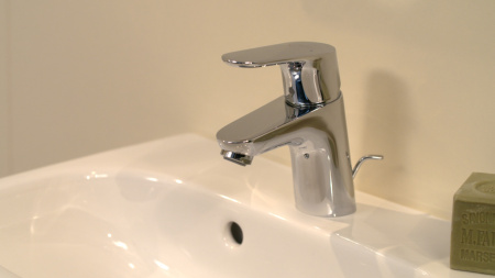 Смеситель для раковины hansgrohe Focus E2 70 31730000, хром