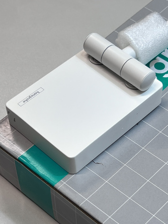 Косметическое зеркало hansgrohe AddStoris 41791700/U, матовый белый, уцененный товар