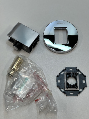 Шланговое подключение hansgrohe FixFit Porter S с держателем для душа 26888000/U, хром, уцененный товар