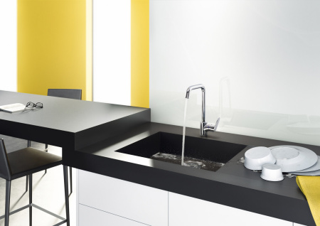Смеситель для кухонной мойки hansgrohe Focus M41 260 с поворотным изливом 31820000/U, хром, уцененный товар