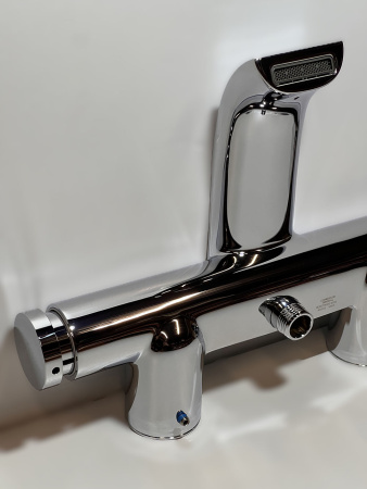 Смеситель для ванны hansgrohe Vivenis 75420000/U, хром, уцененный товар