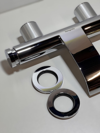 Смеситель для ванны hansgrohe Vivenis 75420000/U, хром, уцененный товар